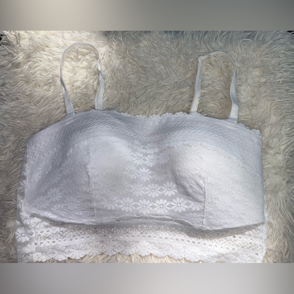 Victoria's Secret White Lace Bandeau - Picture 4 of 7